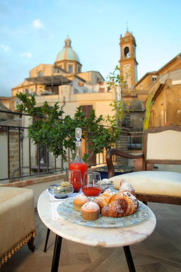 Ronco Zaffarana Bed & Breakfast *